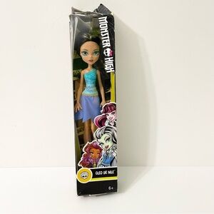 Monster High Cleo de Nile Doll Damaged Box